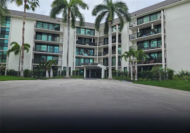 Homes for sale in North Lauderdale, FL | 1101 River Reach Dr, North Lauderdale, FL 33315