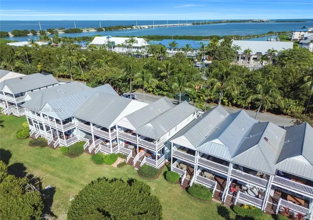 3rd image of 5036 Sunset Village Dr, Marathon, FL 33050 | MLS# A11966173