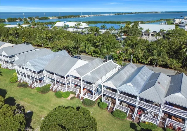 4th image of 5036 Sunset Village Dr, Marathon, FL 33050 | MLS# A11966173