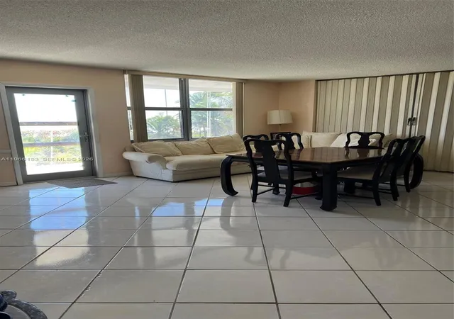 4th image of 9225 Collins Ave #302, Surfside, FL 33154 | MLS# A11966153