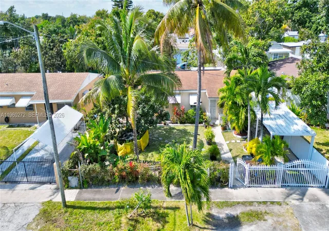 Homes for sale in North Miami Beach, FL | 15700 Ne 15th Pl, North Miami Beach, FL 33162 | MLS# A11960272