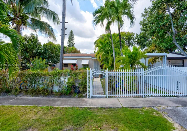 Homes for sale in North Miami Beach, FL | 15700 Ne 15th Pl, North Miami Beach, FL 33162 | MLS# A11960272