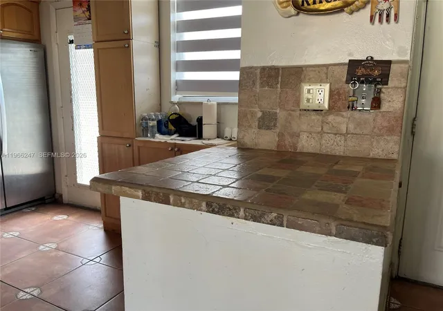 5th image of 3545 Ne 166Th St #303, North Miami Beach, FL 33160 | MLS# A11966247