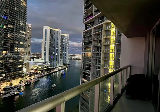 1st image of 475 Brickell Ave #1715, Miami, FL 33131 | MLS# A11965732