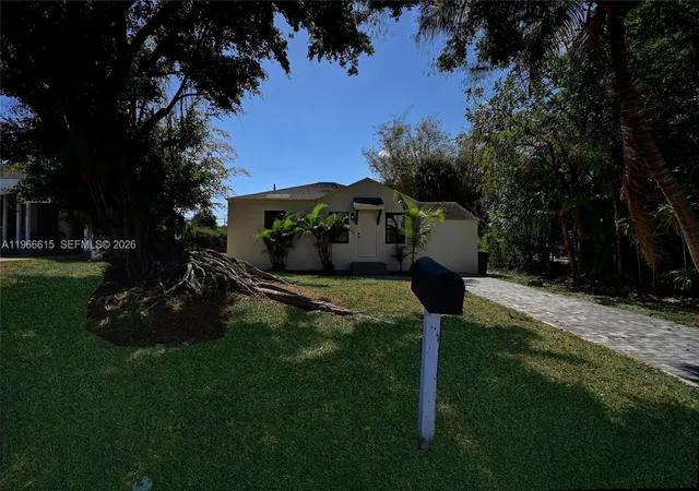 2nd image of 816 Tuscaloosa St, West Palm Beach, FL 33405 | MLS# A11966615