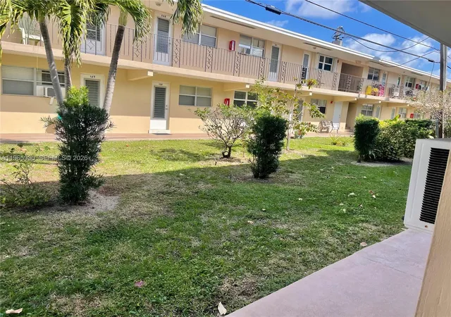 Homes for sale in Fort Lauderdale, FL | 2081 Ne 56th St #101, Fort Lauderdale, FL 33308 | MLS# A11965930