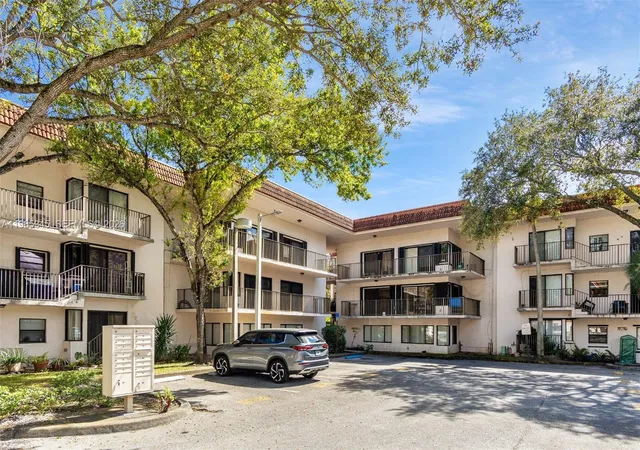 2nd image of 4705 Sw 62Nd Ave, Davie, FL 33314