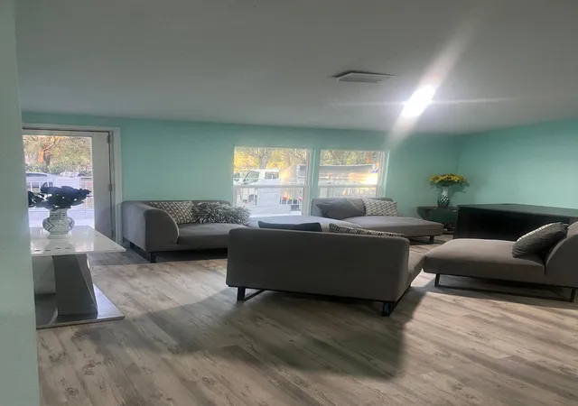 3rd image of 20480 Nw 294Th St, Okeechobee, FL 34972 | MLS# R11164540