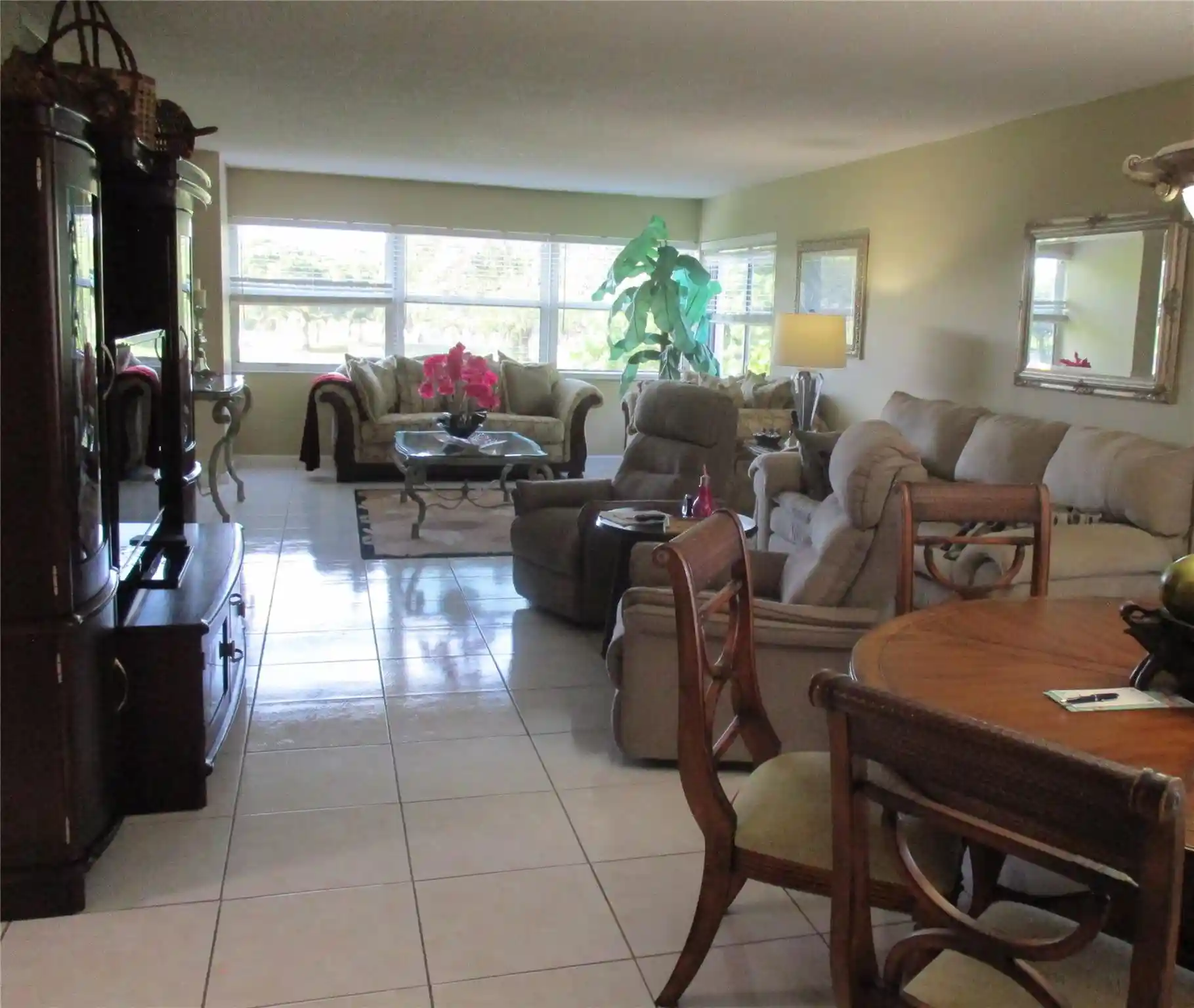 Condo for sale at 9541 Sunrise Lakes Blvd #210, Sunrise, FL 33322 | MLS# F10552605