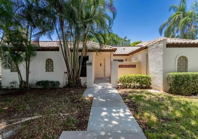 1st image of 3113 Kingswood Ter, Boca Raton, FL 33431 | MLS# R11164563