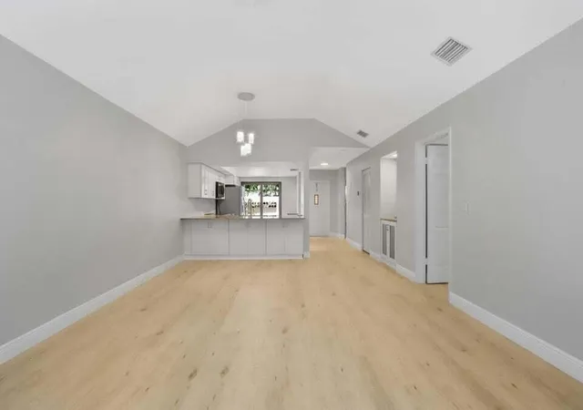 4th image of 3113 Kingswood Ter, Boca Raton, FL 33431 | MLS# R11164563