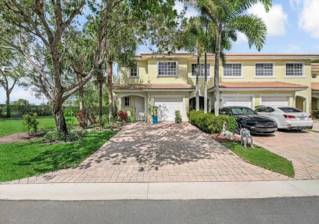 Townhouse for sale at 845 Imperial Lake Rd, West Palm Beach, FL 33413 | MLS# R11164577