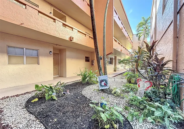 Homes for sale in Tamarac, FL | 8818 W Mcnab Rd #103, Tamarac, FL 33321 | MLS# F10551822