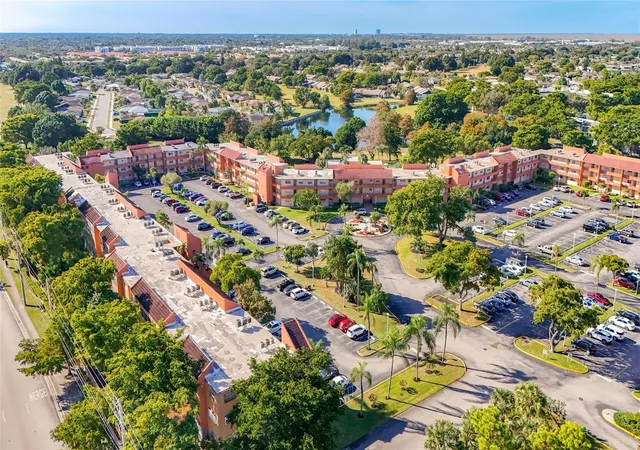 Homes for sale in Tamarac, FL | 8818 W Mcnab Road, Tamarac, FL 33321 | Houzeo