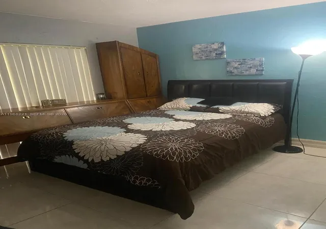 4th image of 6010 S Falls Cir Dr #222, Lauderhill, FL 33319 | MLS# A11968221