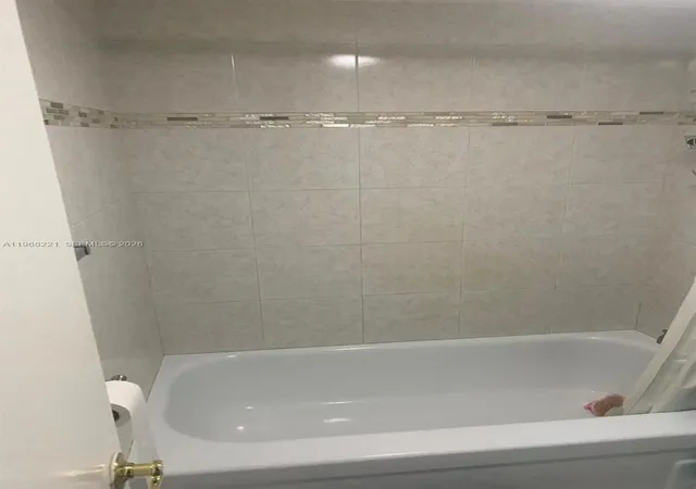 6th image of 6010 S Falls Cir Dr #222, Lauderhill, FL 33319 | MLS# A11968221