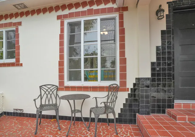 2nd image of 417 N 12th Ave N, Lake Worth Beach, FL 33460 | MLS# R11164902