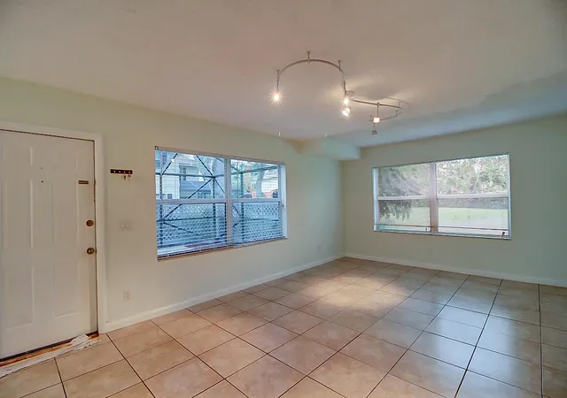 Photo 3 of Townhouse for sale at 44 Essex Ct #B, Royal Palm Beach, FL 33411 | MLS# R11164967 | Listing updated on 2026-09-23
