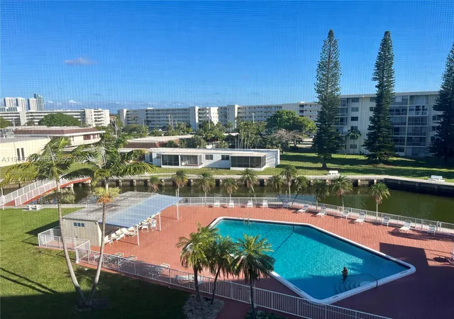 2nd image of 2855 Leonard Dr #H202, Aventura, FL 33160 | MLS# A11968700