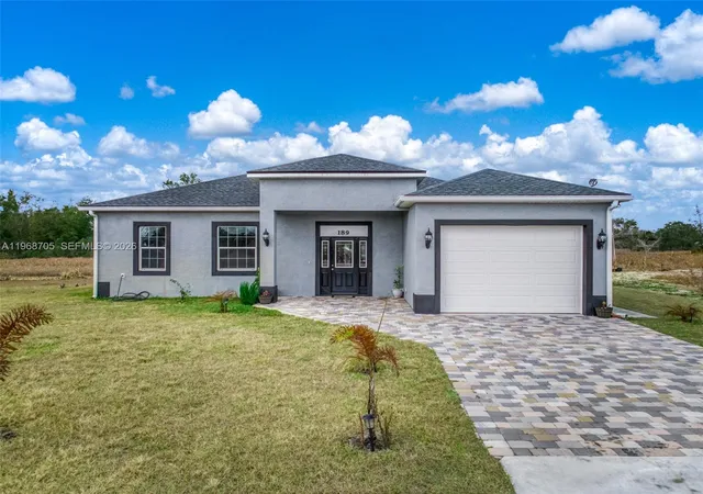 1st image of 189 N Oleander, Avon Park, FL 33825 | MLS# A11968705