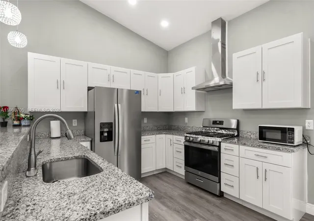 4th image of 189 N Oleander, Avon Park, FL 33825 | MLS# A11968705