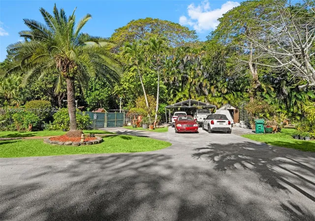 42nd image of 11220 Sw 67th Ave, Pinecrest, FL 33156 | MLS# A11968003