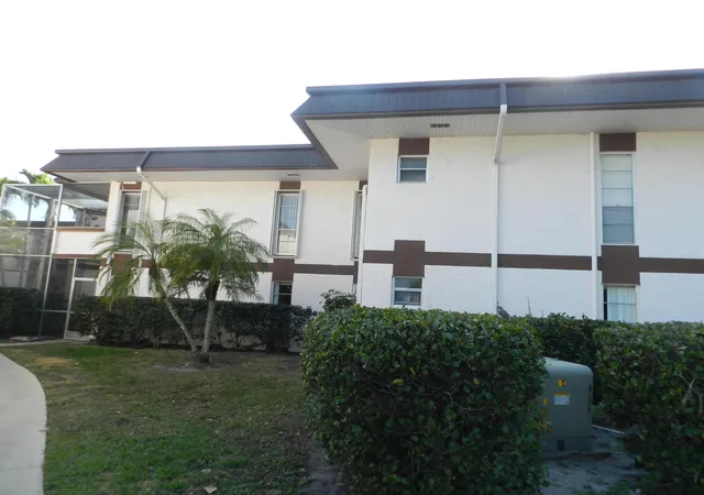 21st image of 4 Greenway Village N N #107, Royal Palm Beach, FL 33411 | MLS# R11165359