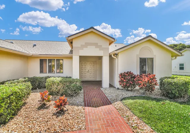 2nd image of 2660 Riviera Dr, Delray Beach, FL 33445 | MLS# F10552770