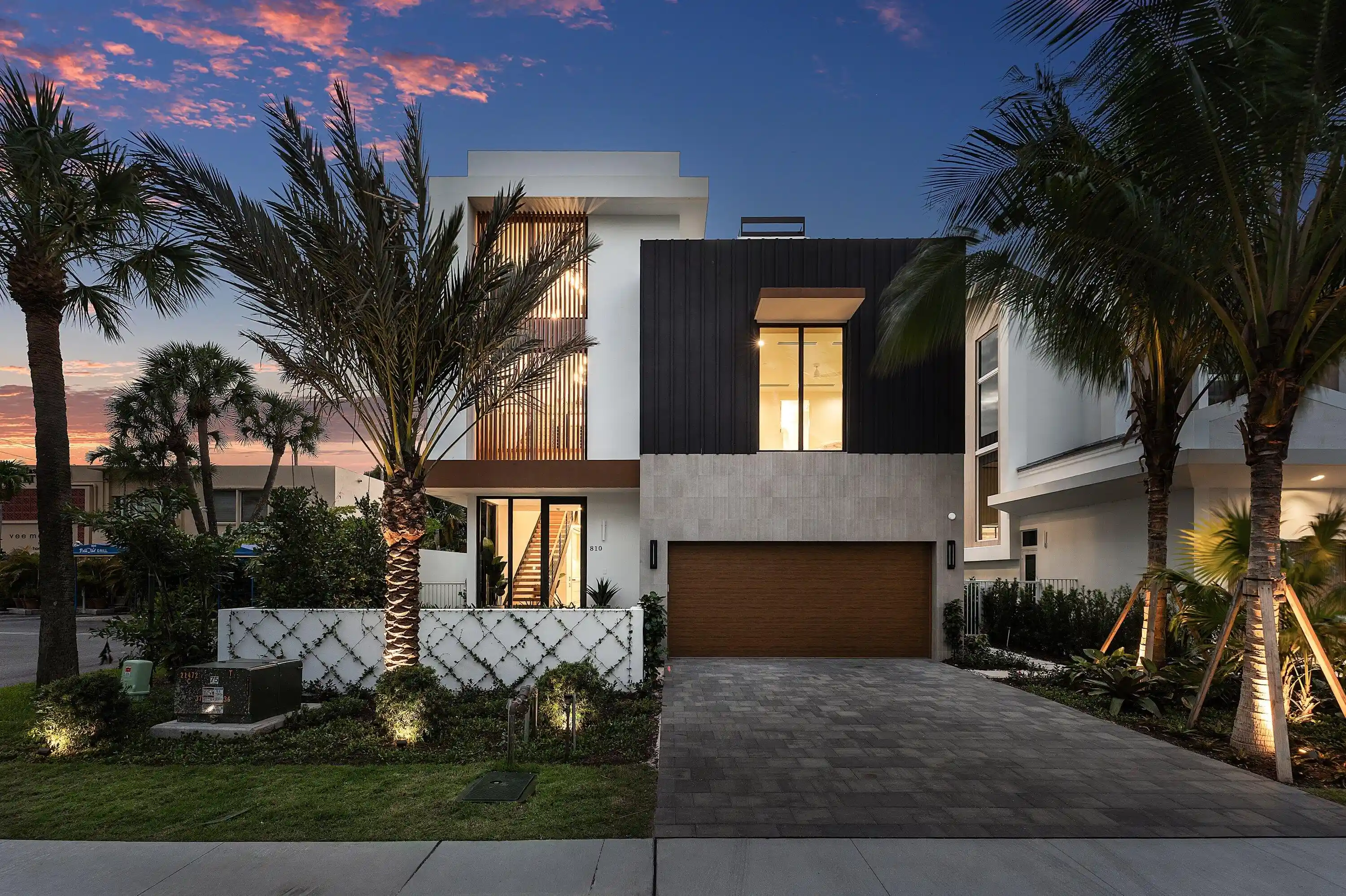 Single family home for sale at 810 Palm Trl, Delray Beach, FL 33483 | MLS# R11165396
