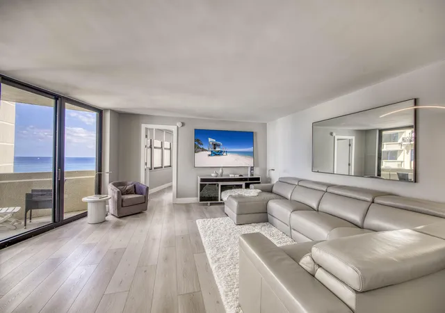 4th image of 2800 N Ocean Dr #B-15d, Riviera Beach, FL 33404 | MLS# R11165424