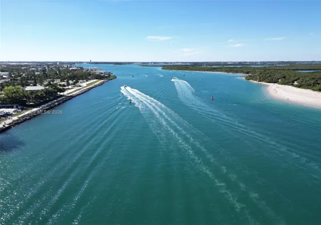 36th image of 17 Harbour Isle Dr #W 103, Fort Pierce, FL 34949 | MLS# A11969356