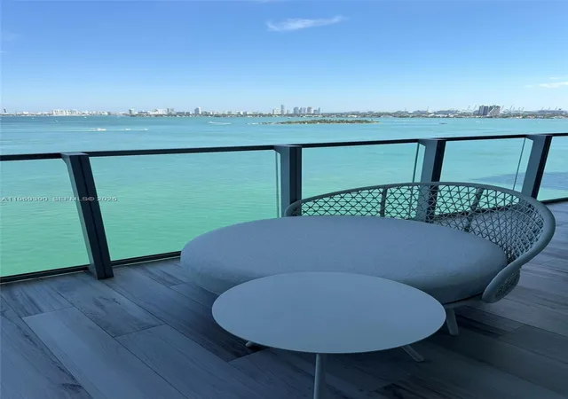 4th image of 2900 Ne 7Th Ave, Miami, FL 33137