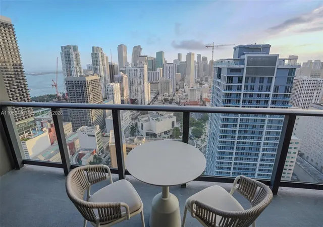 2nd image of 601 Ne 1st Ave #3507, Miami, FL 33132 | MLS# A11969410