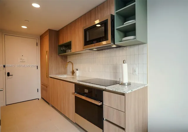 3rd image of 601 Ne 1St Ave #3507, Miami, FL 33132 | MLS# A11969410