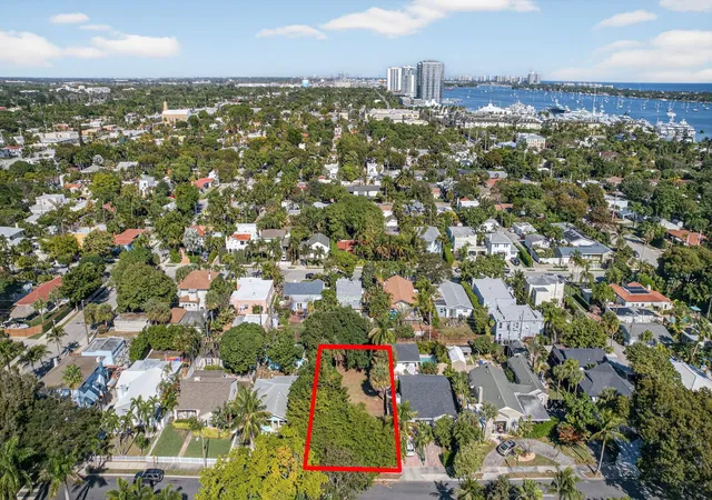 Photo 1 of Land for sale at 427 32nd Street, West Palm Beach, FL 33407 | MLS# R11165509 | Listing updated on 2026-09-24