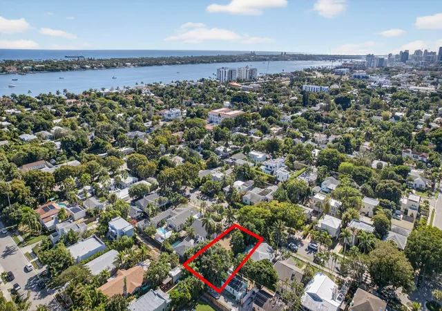 Photo 4 of Land for sale at 427 32nd Street, West Palm Beach, FL 33407 | MLS# R11165509 | Listing updated on 2026-09-24