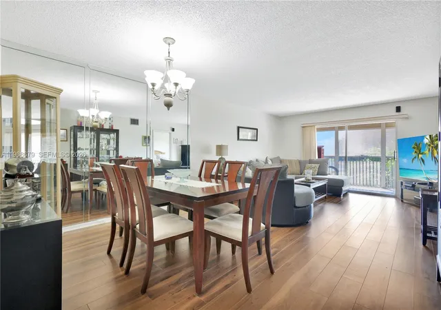 5th image of 12500 Sw 6Th St, Pembroke Pines, FL 33027