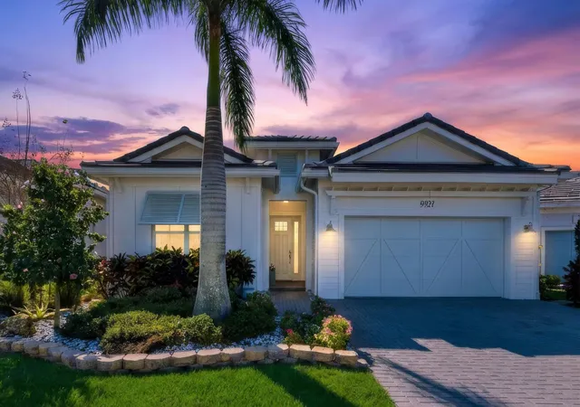 2nd image of 9921 Regency Wy, Palm Beach Gardens, FL 33412 | MLS# R11165644