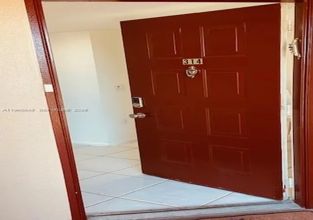 4th image of 950 Sw 138Th Ave, Pembroke Pines, FL 33027