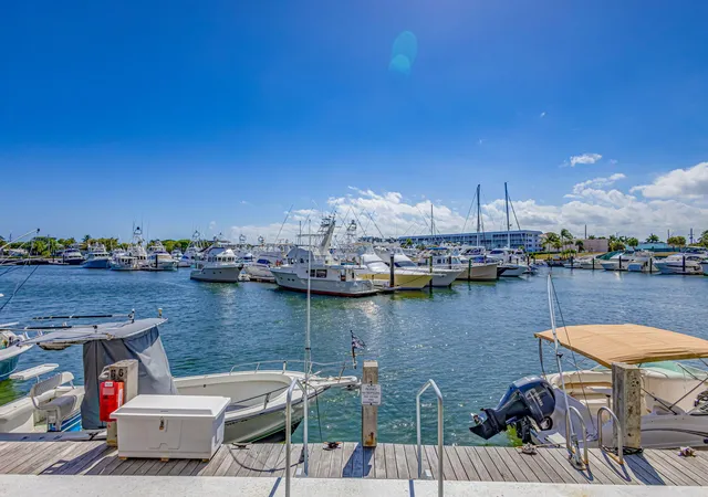 Homes for sale in North Palm Beach, FL | 28 Yacht Club Drive, North Palm Beach, FL 33408 | Houzeo