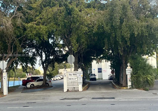 1st image of 16465 Ne 22Nd Ave #514, North Miami Beach, FL 33160 | MLS# A11967460