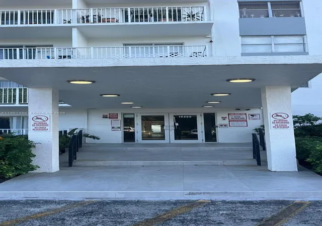 2nd image of 16465 Ne 22Nd Ave #514, North Miami Beach, FL 33160 | MLS# A11967460