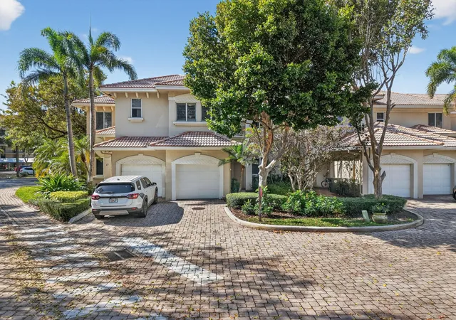 Homes for sale in Boca Raton, FL | 23 Royal Palm Wy #18, Boca Raton, FL 33432 | MLS# F10553948