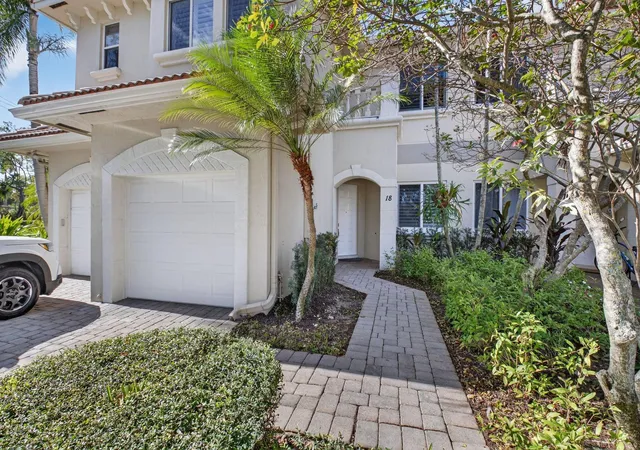 Homes for sale in Boca Raton, FL | 23 Royal Palm Wy #18, Boca Raton, FL 33432 | MLS# F10553948