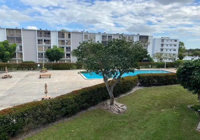 26th image of 8700 N Sherman Cir #305, Miramar, FL 33025 | MLS# A11970391
