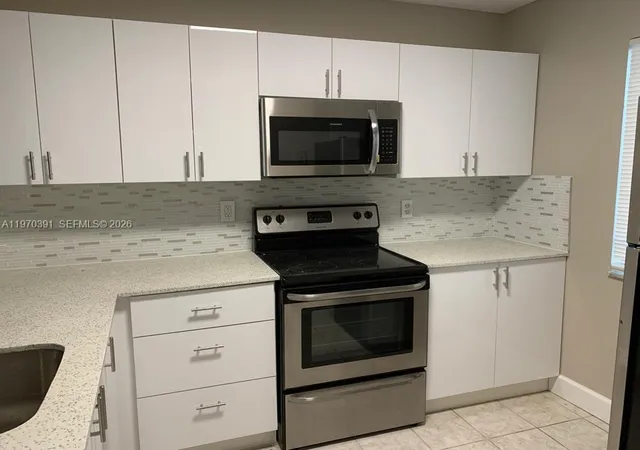 4th image of 8700 N Sherman Cir, Miramar, FL 33025
