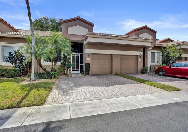 Homes for sale in Tamarac, FL | 10116 Lombardy Dr #10116, Tamarac, FL 33321 | MLS# F10552415