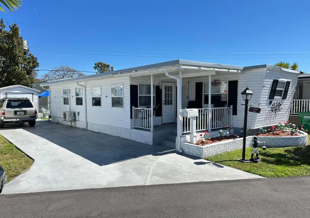Homes for sale in Hollywood, FL | 1325 S 33 Rd, Hollywood, FL 33021 | MLS# R11166069