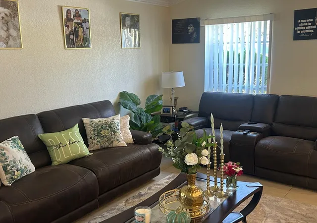 5th image of 1281 Sw 85Th Ave, Pembroke Pines, FL 33025 | MLS# F10554533