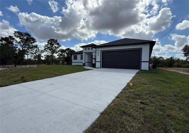 Homes for sale in Lehigh Acres, FL | 904 Asher E St, Lehigh Acres, FL 33974 | MLS# A11970876